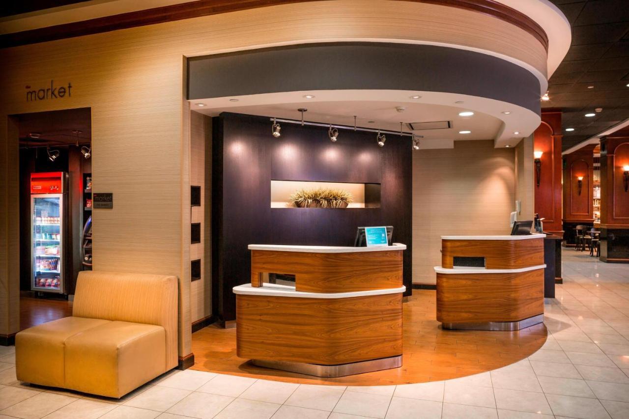 Hotel Courtyard By Marriott Norfolk Downtown Esterno foto