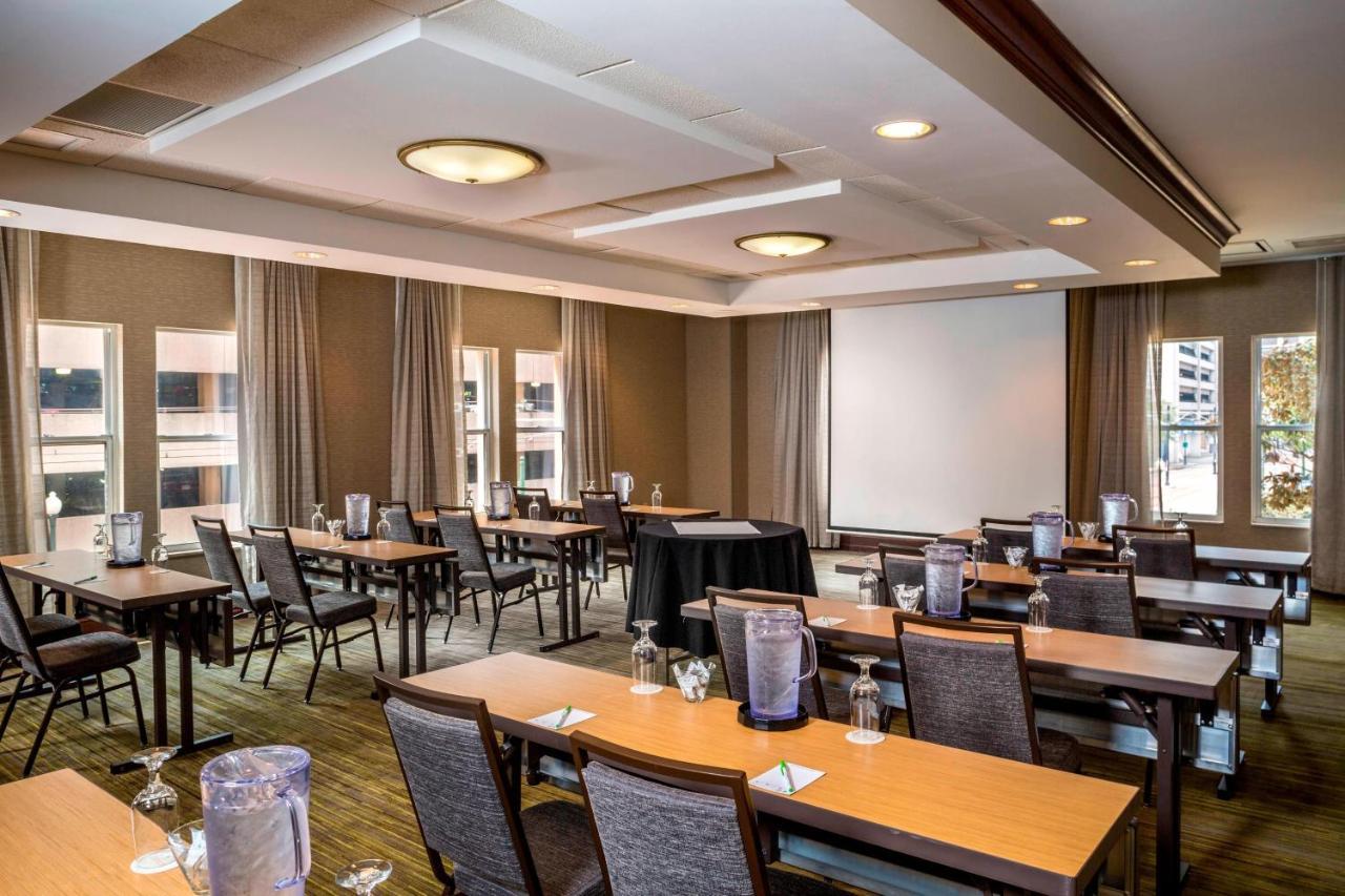 Hotel Courtyard By Marriott Norfolk Downtown Esterno foto