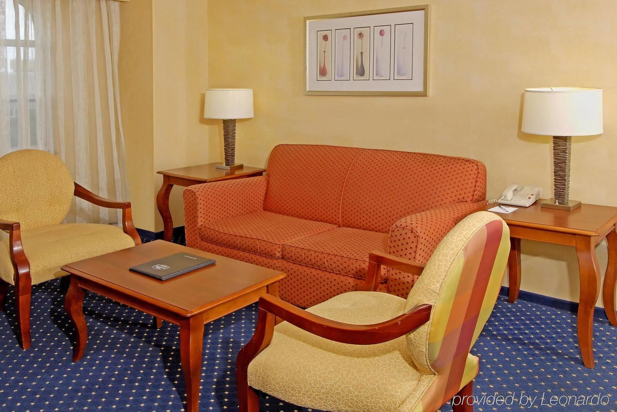 Hotel Courtyard By Marriott Norfolk Downtown Esterno foto