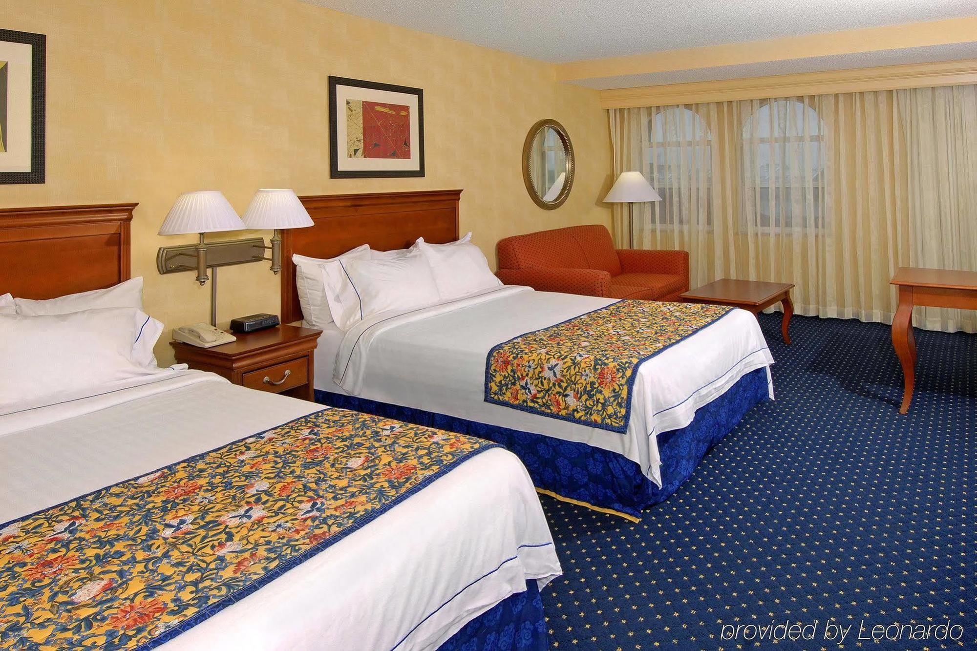 Hotel Courtyard By Marriott Norfolk Downtown Esterno foto